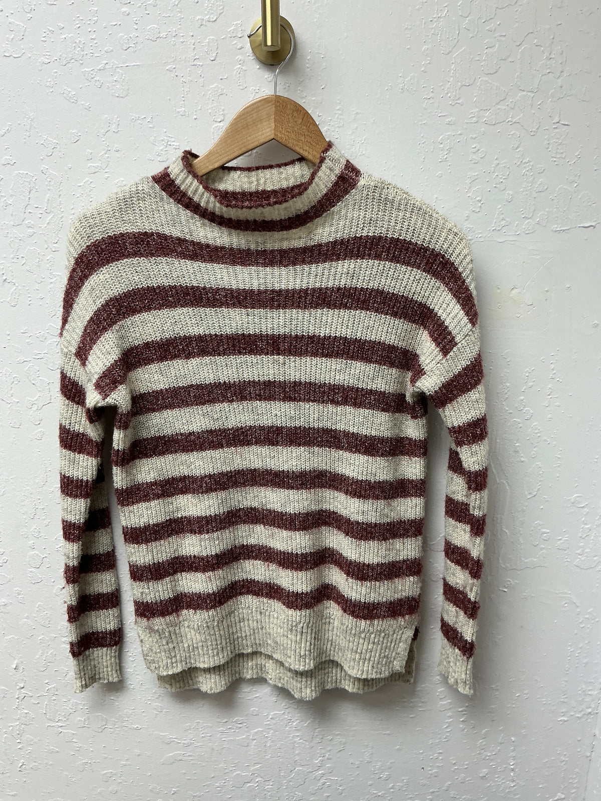 CV38 American Eagles Outfitters Pullover